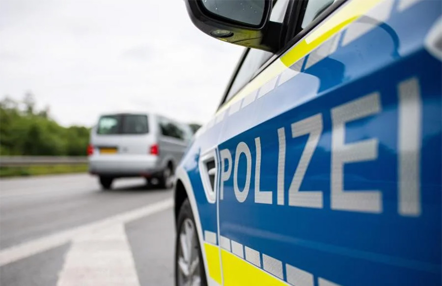 Keiner gab nach! Zwei Sturköpfe am Steuer blockieren Verkehr für 30 Minuten
