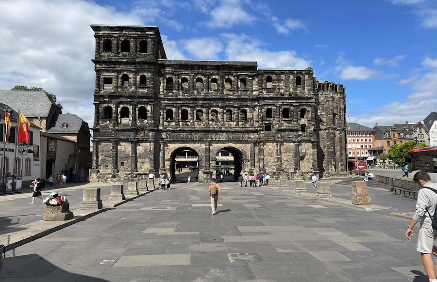 Trierer Porta Nigra – Land Rheinland-Pfalz plant weitere Sanierung